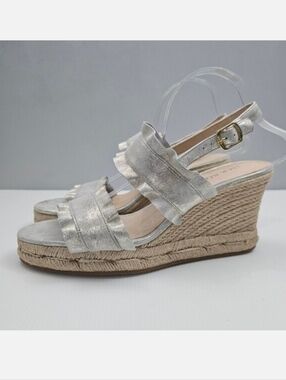 Jack Rogers Rosie Ruffle Espadrille Wedge Sandal Womens 11 Metallic Platinum